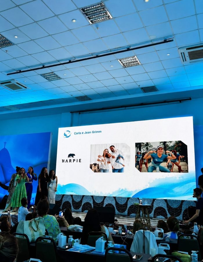 Case Talk Led - projeto de painel de LED em ambiente comercial